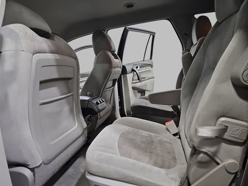 Used 2014 Buick Enclave Convenience w/ Trailering Provision Package AWD/4WD image 19