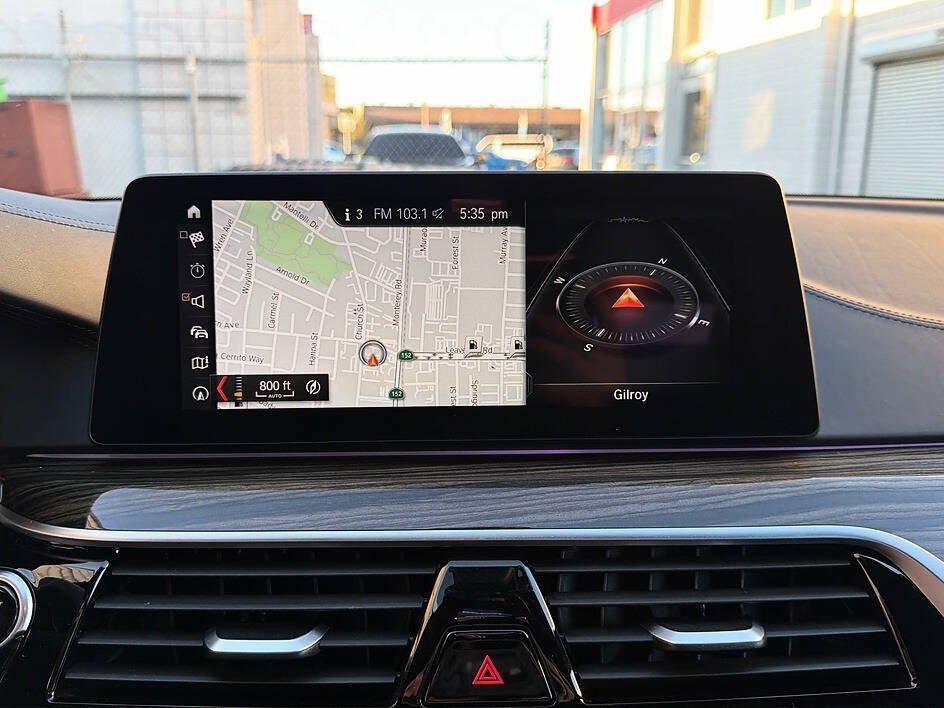 Used 2018 BMW 540i RWD image 9