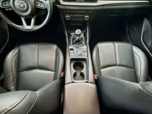 Used 2018 MAZDA MAZDA3 Touring image 16