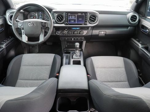 Used 2023 Toyota Tacoma TRD Sport image 17