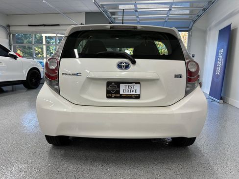 Used 2012 Toyota Prius C Three image 7
