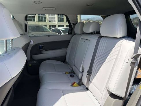 New 2026 Hyundai Palisade FWD Hybrid image 12