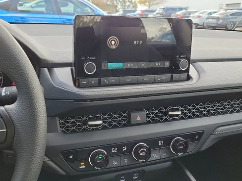 New 2025 Honda Accord SE image 10