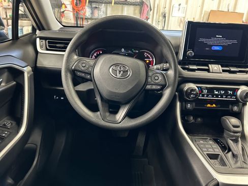 Certified 2025 Toyota RAV4 XLE AWD/4WD image 16