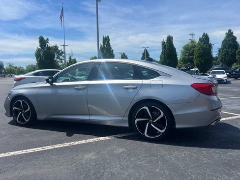 Used 2022 Honda Accord Sport image 8