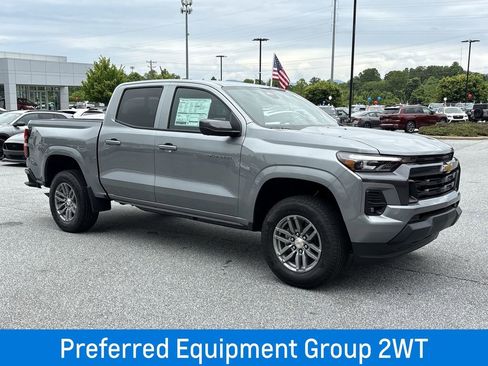 New 2025 Chevrolet Colorado LT w/ LT Convenience Package image 2