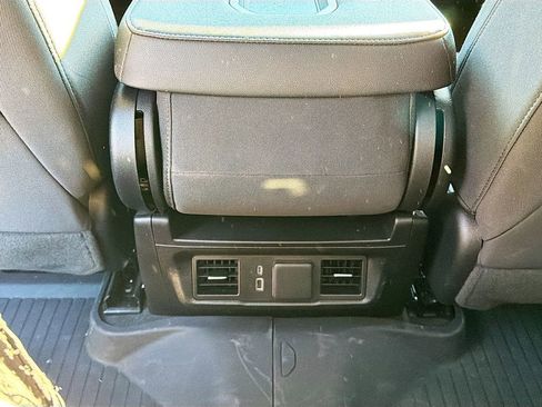 Used 2024 Chevrolet Silverado 1500 RST w/ Z71 Off-Road Package image 19