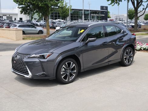 Used 2025 Lexus UX 300h FWD w/ Accessory Package (Z1) image 5