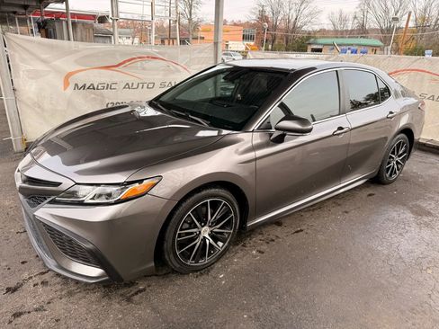 Used 2022 Toyota Camry SE FWD image 53