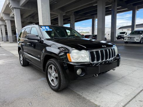 Used 2006 Jeep Grand Cherokee Laredo AWD/4WD image 3