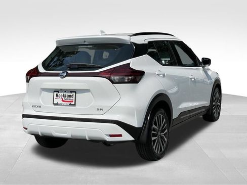Certified 2021 Nissan Kicks SR w/ SR Premium Package FWD image 4