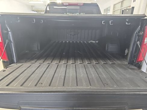 Used 2022 Chevrolet Silverado 1500 RST AWD/4WD image 15