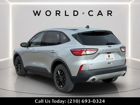 Used 2020 Ford Escape SE Sport FWD image 5