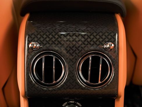 New 2026 Rolls-Royce Cullinan Black Badge image 44