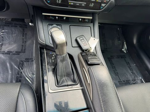 Used 2016 Lexus ES 350 w/ Navigation System Package FWD image 16