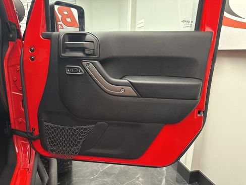 Used 2015 Jeep Wrangler Unlimited Sport w/ Quick Order Package 24S image 10