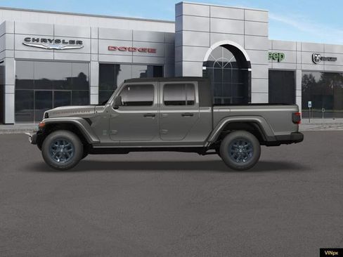 New 2026 Jeep Gladiator Sport AWD/4WD image 3