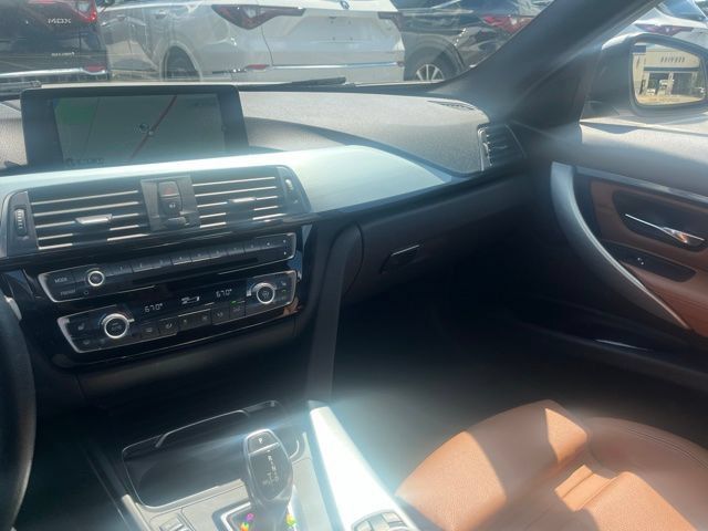 Used 2016 BMW 328i Sedan RWD image 2
