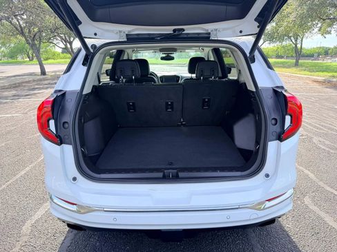 Used 2019 GMC Terrain Denali w/ Advanced Safety Package AWD/4WD image 7
