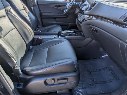 Certified 2020 Honda Pilot Elite image 33