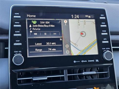 Used 2019 Toyota Avalon Limited image 16