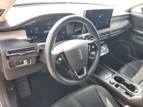 Used 2023 Lincoln Corsair Reserve w/ Equipment Group 201A image 13