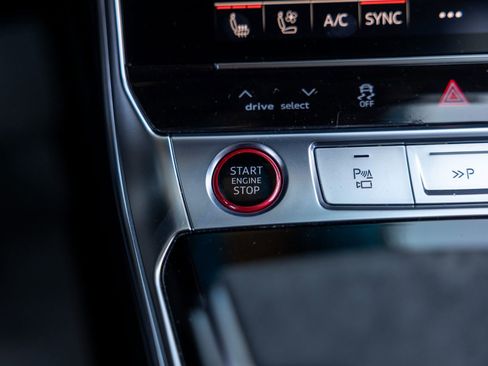 Used 2023 Audi RS 6 AWD/4WD image 58