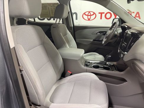 Used 2020 Chevrolet Traverse LT image 14