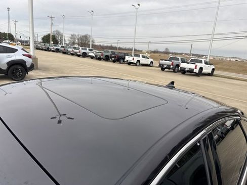 Used 2019 Ford Fusion SEL image 4