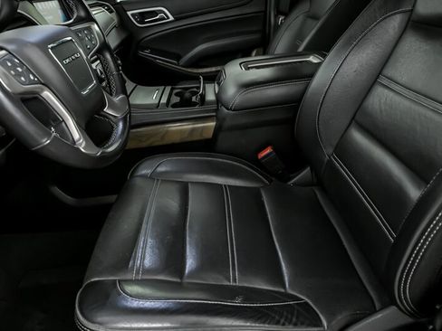 Used 2020 GMC Yukon Denali image 21