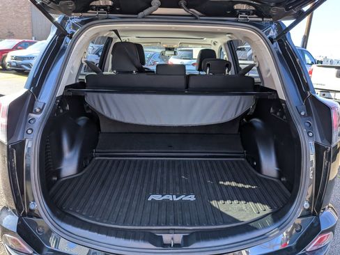 Used 2017 Toyota RAV4 XLE image 23