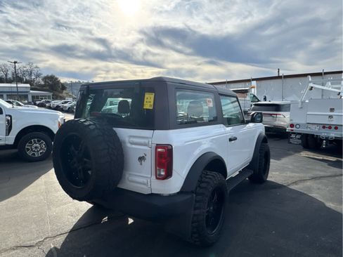 Used 2022 Ford Bronco Base image 5
