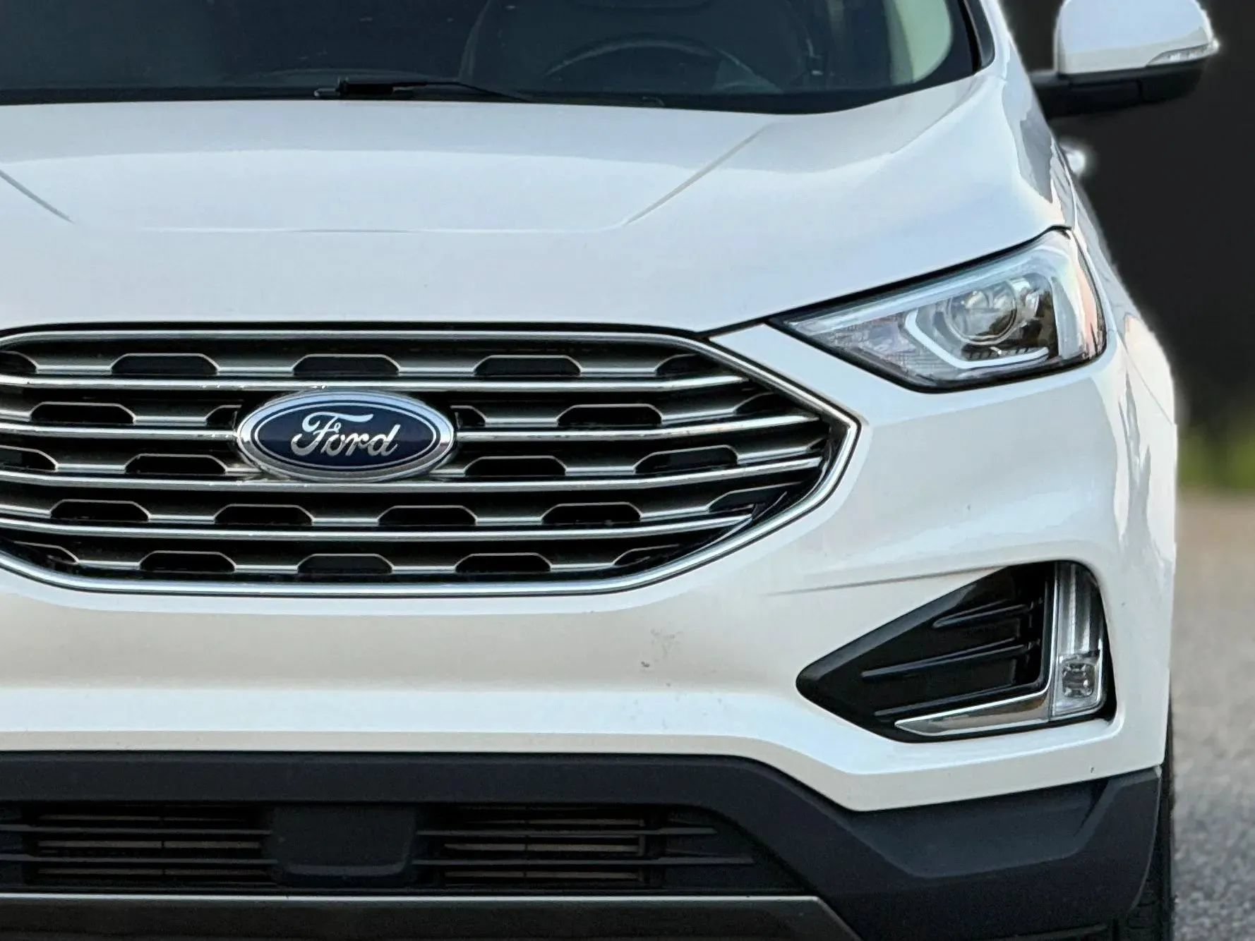 Used 2019 Ford Edge SEL w/ Equipment Group 201A AWD/4WD image 12