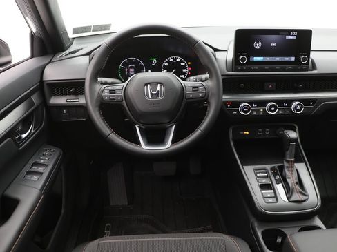 Used 2025 Honda CR-V Sport image 13