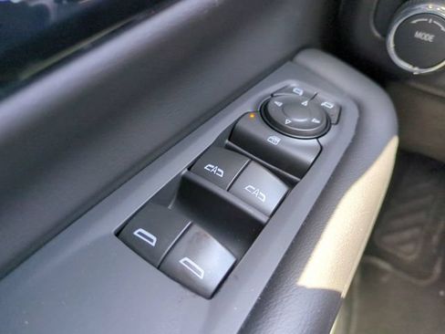 Used 2025 Chevrolet Tahoe LT AWD/4WD image 29