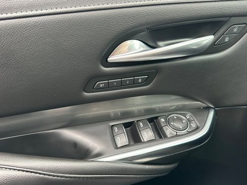 Used 2024 Cadillac XT4 Premium Luxury image 11