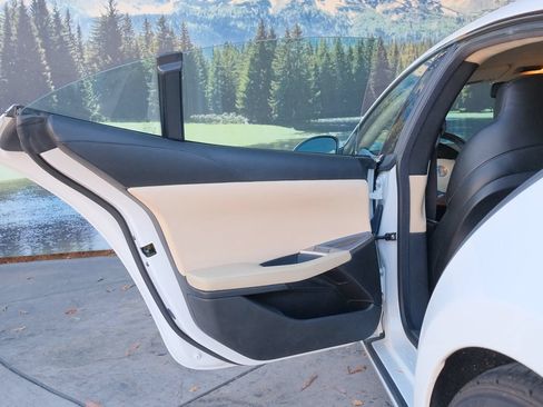 Used 2012 Fisker Karma EcoSport RWD image 36