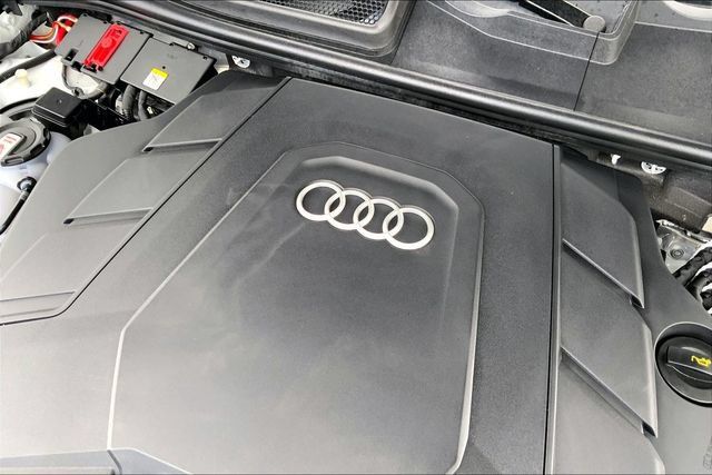 Used 2025 Audi Q7 3.0T Prestige AWD/4WD image 33