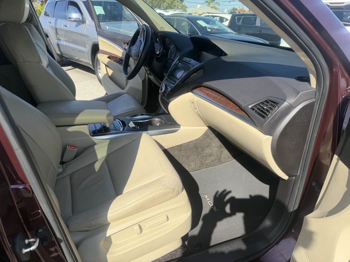Used 2017 Acura MDX w/ Technology Package FWD image 31