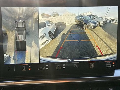 Used 2024 GMC Sierra 1500 SLT w/ SLT Premium Plus Package image 31