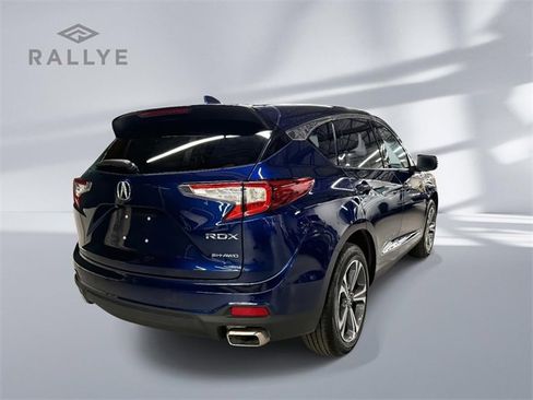 Used 2023 Acura RDX AWD w/ Advance Package image 3