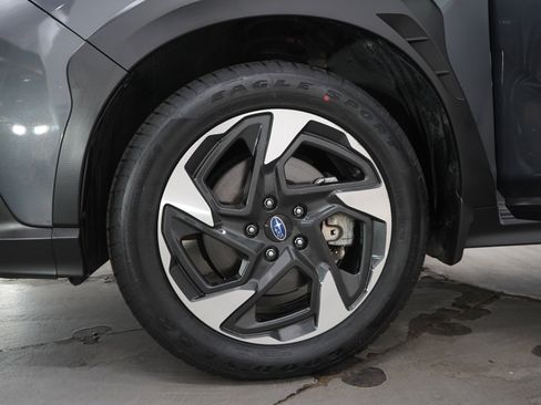 Used 2024 Subaru Crosstrek 2.5i Limited AWD/4WD image 30
