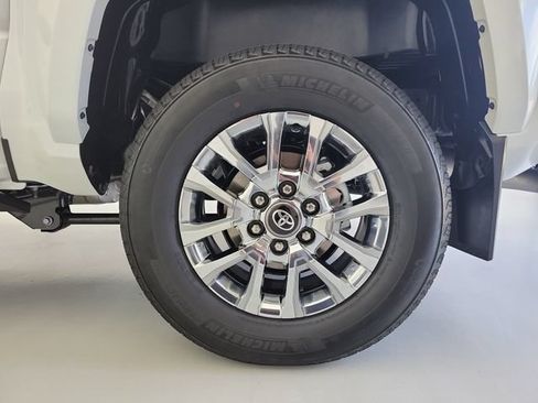 Used 2026 Toyota Tacoma Limited AWD/4WD image 10