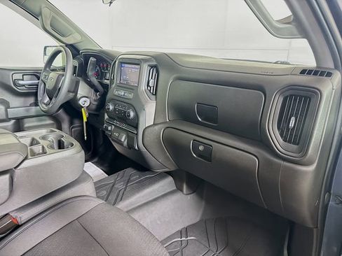 Used 2021 Chevrolet Silverado 1500 Custom Trail Boss AWD/4WD image 30