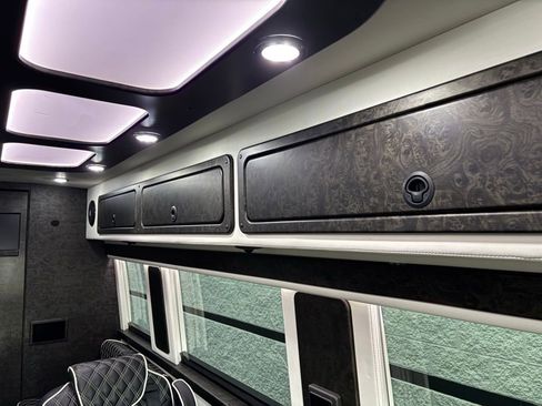 Used 2019 Mercedes-Benz Sprinter 170 w/ Driver Convenience Package image 51