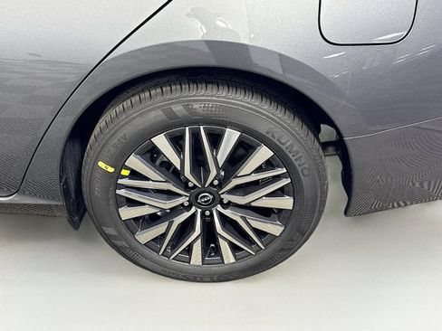 New 2026 Nissan Altima 2.5 SV FWD image 24