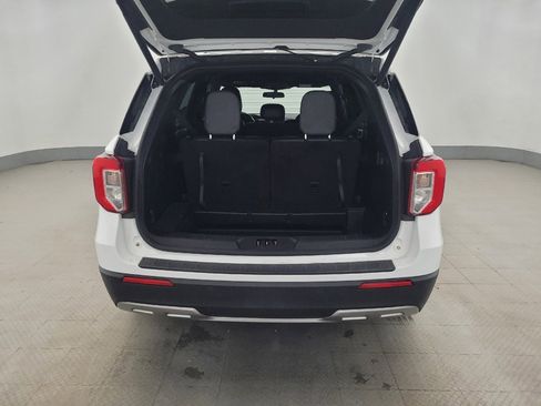 Used 2020 Ford Explorer XLT w/ Equipment Group 202A RWD image 29