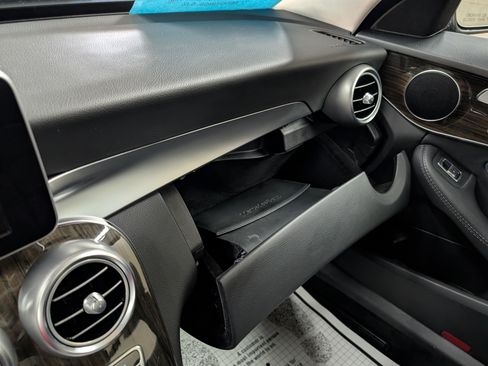 Used 2017 Mercedes-Benz C 300 4MATIC Sedan image 14