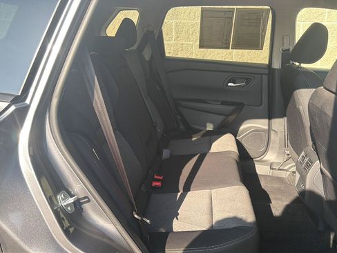 Used 2025 Nissan Rogue SV FWD image 26