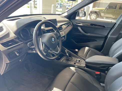 Used 2022 BMW X1 sDrive28i w/ Premium Package FWD image 3